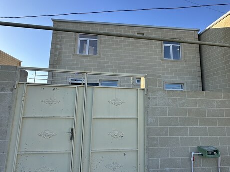 4 otaqlı həyət evi/bağ evi - Lökbatan q. - 130 m²