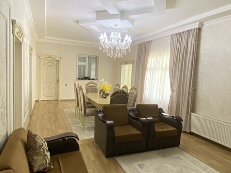 4 otaqlı həyət evi/bağ evi - Sumqayıt - 132 m²