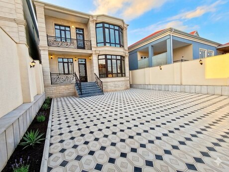 6 otaqlı həyət evi/bağ evi - Qaraçuxur q. - 240 m²