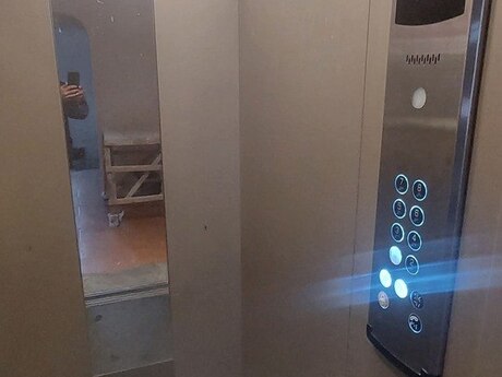 4 otaqlı köhnə tikili - 3-cü mikrorayon q. - 120 m²