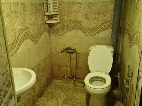 3 otaqlı köhnə tikili - Memar Əcəmi m. - 70 m²