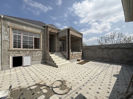 4 otaqlı həyət evi/bağ evi - Maştağa q. - 120 m²