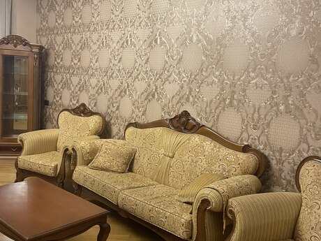 4 otaqlı yeni tikili - Ağ şəhər q. - 170 m²