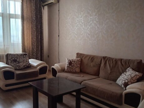 Elan №6068343 - Bakı, İnşaatçılar m., 2 otaqlı, 100 m², 7/17 mərtəbə