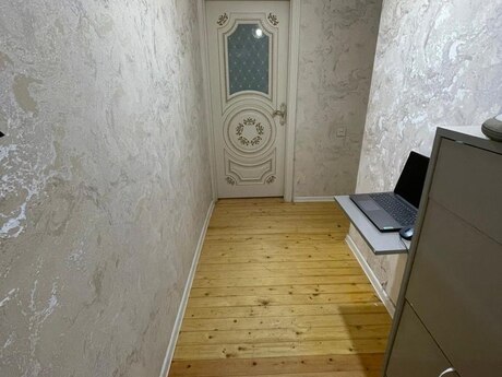 1 otaqlı köhnə tikili - Qaraçuxur q. - 40 m²