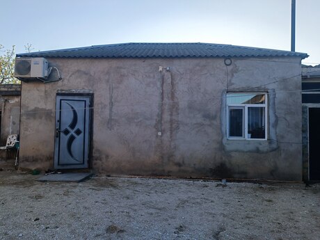 4 otaqlı həyət evi/bağ evi - Zabrat q. - 130 m²