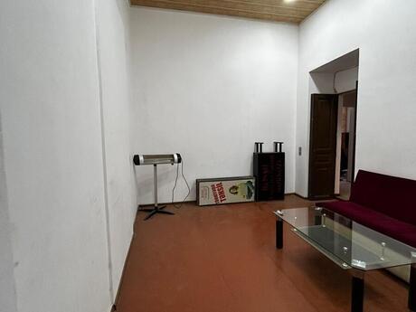 4 otaqlı köhnə tikili - Nizami m. - 85 m²