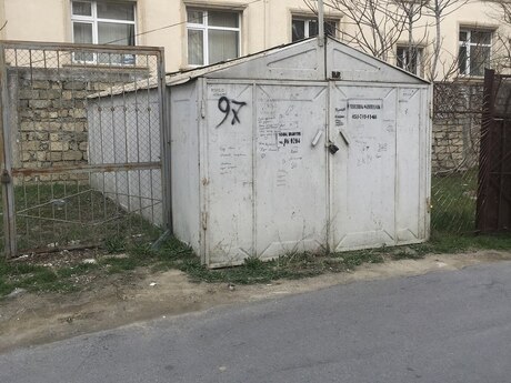 Гараж - м. Элмляр Академиясы - 17 м²