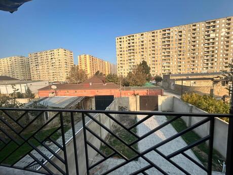 4 otaqlı həyət evi/bağ evi - Sumqayıt - 165 m²