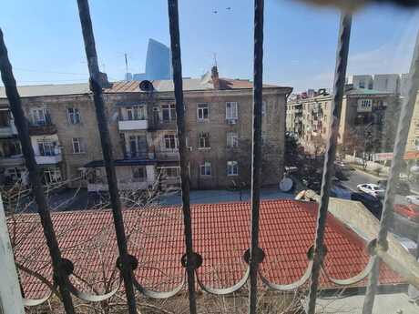 2 otaqlı köhnə tikili - Nəsimi r. - 60 m²