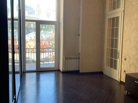 4 otaqlı köhnə tikili - Nəsimi r. - 110 m²