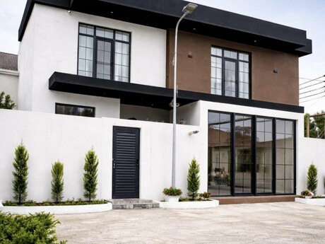 6 otaqlı həyət evi/bağ evi - Badamdar q. - 220 m²