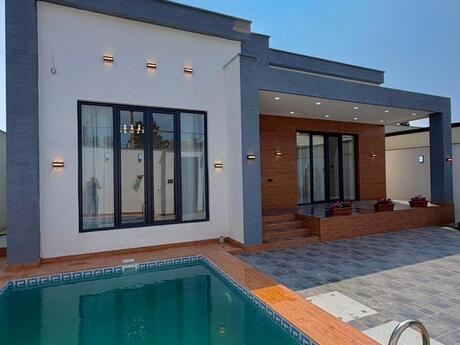 4 otaqlı həyət evi/bağ evi - Şüvəlan q. - 140 m²
