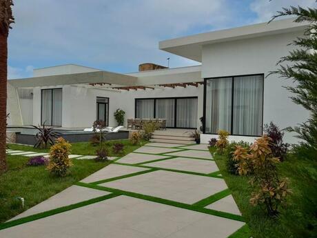 5 otaqlı həyət evi/bağ evi - Mərdəkan q. - 220 m²