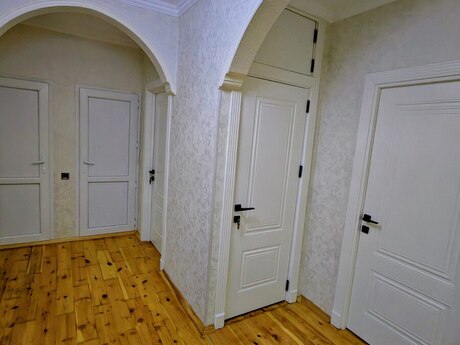 4 otaqlı köhnə tikili - Yeni Günəşli q. - 100 m²