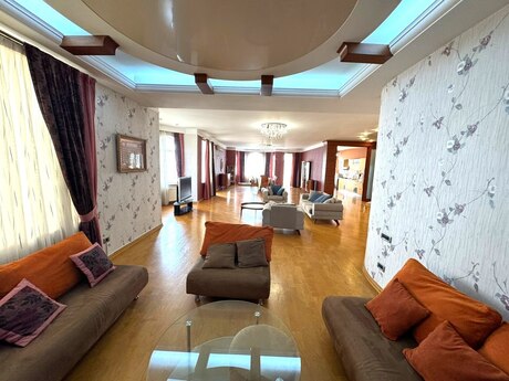 4 otaqlı yeni tikili - İçəri Şəhər m. - 300 m²