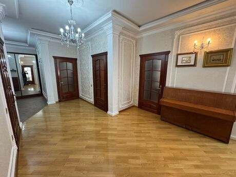 4 otaqlı yeni tikili - İçəri Şəhər m. - 150 m²