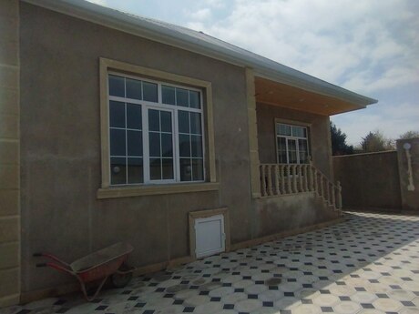3 otaqlı həyət evi/bağ evi - Yeni Balaxanı q. - 120 m²