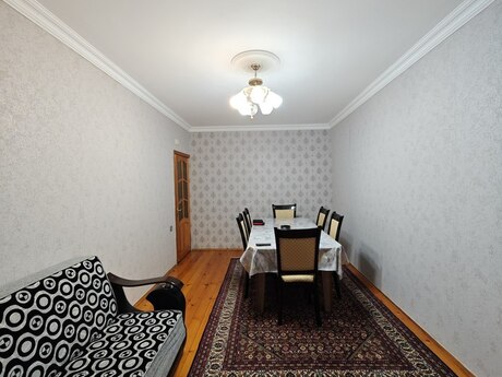 3 otaqlı köhnə tikili - Bakıxanov q. - 75 m²