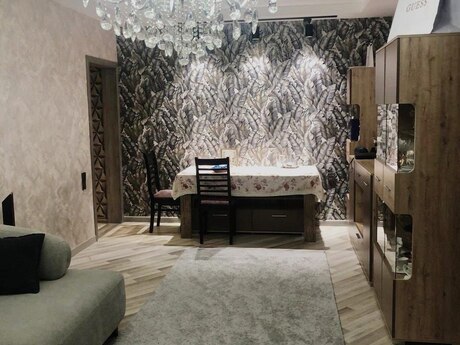 Объявление №6068665 - Баку, м. Халглар Достлугу, 3-комн., 80 м², 5/9 этаж