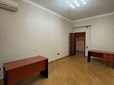 2 otaqlı ofis - 28 May m. - 90 m²