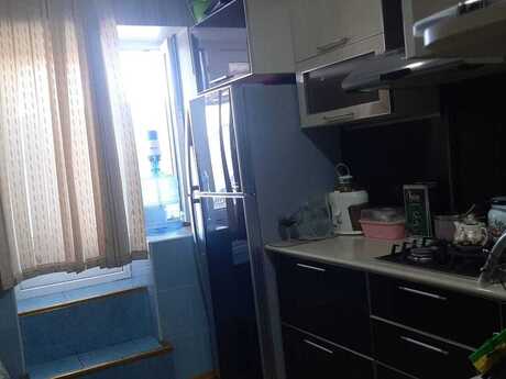 2 otaqlı köhnə tikili - Əhmədli m. - 90 m²