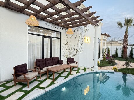 4 otaqlı həyət evi/bağ evi - Mərdəkan q. - 200 m²