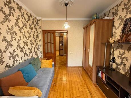 4 otaqlı köhnə tikili - Həzi Aslanov m. - 100 m²