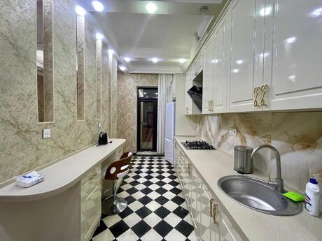 3 otaqlı yeni tikili - 28 May m. - 127 m²