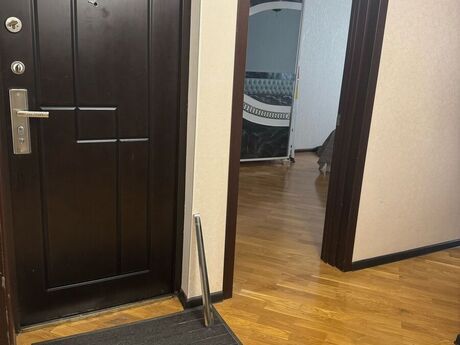 2 otaqlı köhnə tikili - Azadlıq Prospekti m. - 70 m²