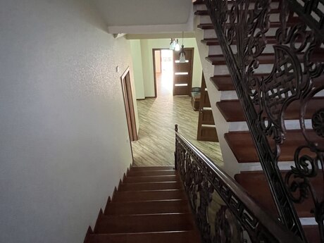 10 otaqlı həyət evi/bağ evi - Qəbələ - 400 m²
