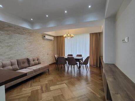 3 otaqlı yeni tikili - Şah İsmayıl Xətai m. - 100 m²