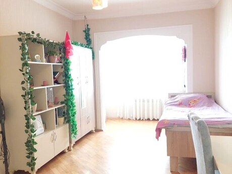 4 otaqlı köhnə tikili - Nəriman Nərimanov m. - 110 m²