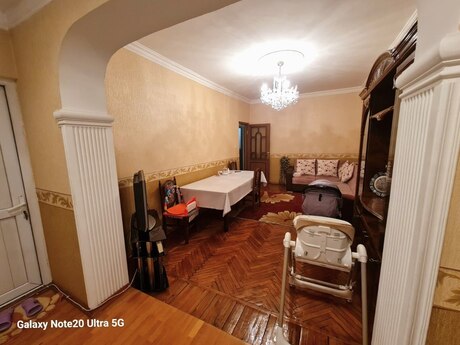 4 otaqlı köhnə tikili - Nərimanov r. - 115 m²