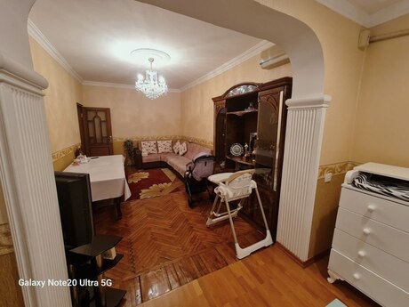4 otaqlı köhnə tikili - Nərimanov r. - 115 m²