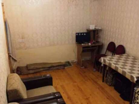 1 otaqlı köhnə tikili - Neftçilər m. - 35 m²