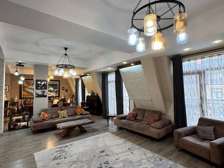 5 otaqlı yeni tikili - Ağ şəhər q. - 204 m²
