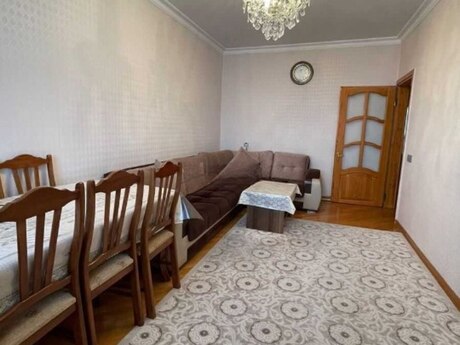 4 otaqlı köhnə tikili - Yeni Günəşli q. - 110 m²