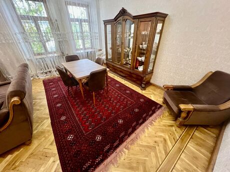 3 otaqlı köhnə tikili - Sahil m. - 140 m²