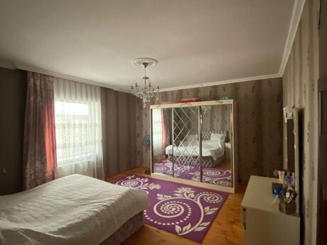 4 otaqlı həyət evi/bağ evi - Məmmədli q. - 239 m²