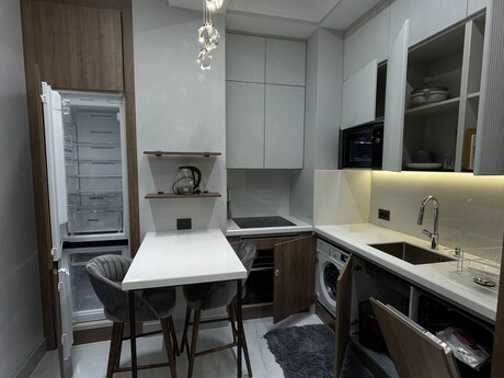 Kirayə 2 otaqlı mənzil, 70 m², Ağ şəhər: 1 800 ₼/ay 3