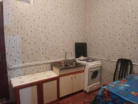 1 otaqlı həyət evi/bağ evi - 28 May m. - 30 m²