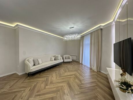3 otaqlı yeni tikili - Ağ şəhər q. - 140 m²