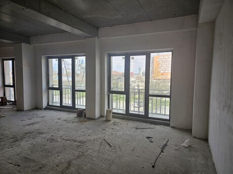Obyekt - Ağ şəhər q. - 325 m²