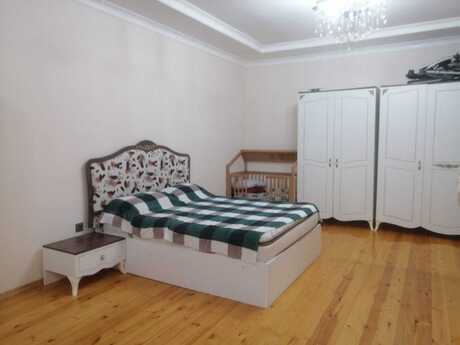 4 otaqlı həyət evi/bağ evi - Buzovna q. - 170 m²