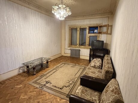 2 otaqlı köhnə tikili - Günəşli q. - 55 m²