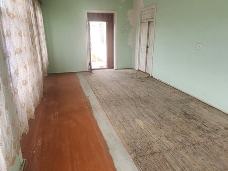 6 otaqlı həyət evi/bağ evi - Şabran - 300 m²