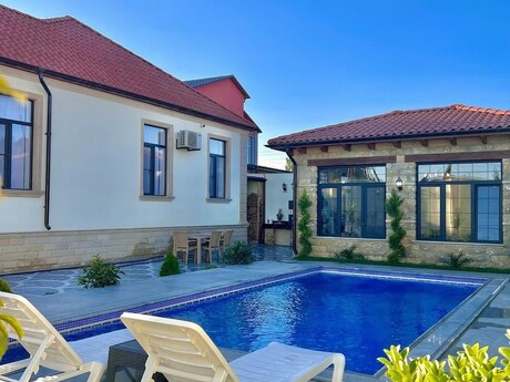 5 otaqlı həyət evi/bağ evi - Mərdəkan q. - 175 m²