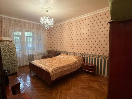 4 otaqlı köhnə tikili - Gənclik m. - 110 m²