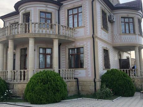 7 otaqlı həyət evi/bağ evi - Görədil q. - 286 m²